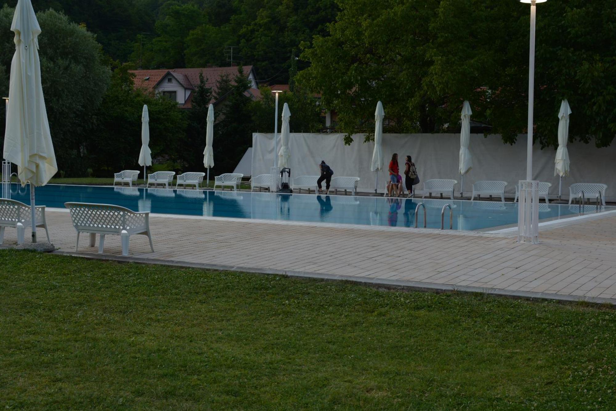 Studio Apartment Old Town Castle Samobor Bagian luar foto